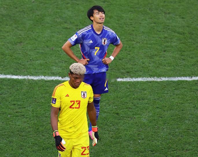 三笘薰谈国家队选择7号：因C罗一直穿7号，自己也喜欢上这个号码 据日媒“Qoly