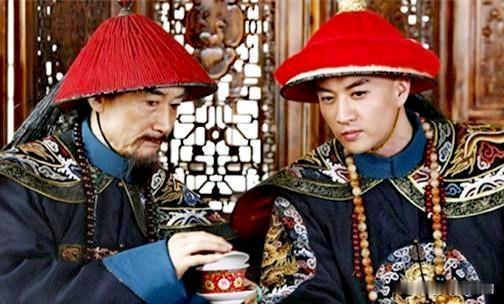 1580年前后，女真各部势力犬牙交错，赫图阿拉还只是后金政权的起点。努尔哈赤起兵