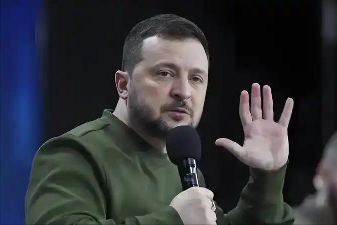 太丢人了！泽连斯基报出这个数字时，美国记者差点没绷住。
 
当地时间7月31日，