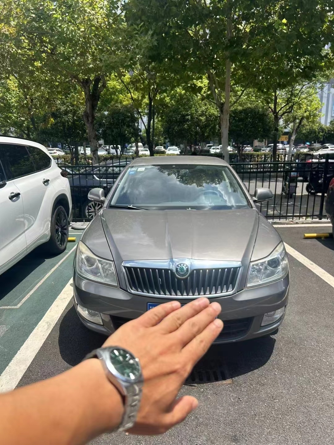 13年1.6自动挡，77000公里，原版原漆 不到2个，速度来抢！ #私人定制淘