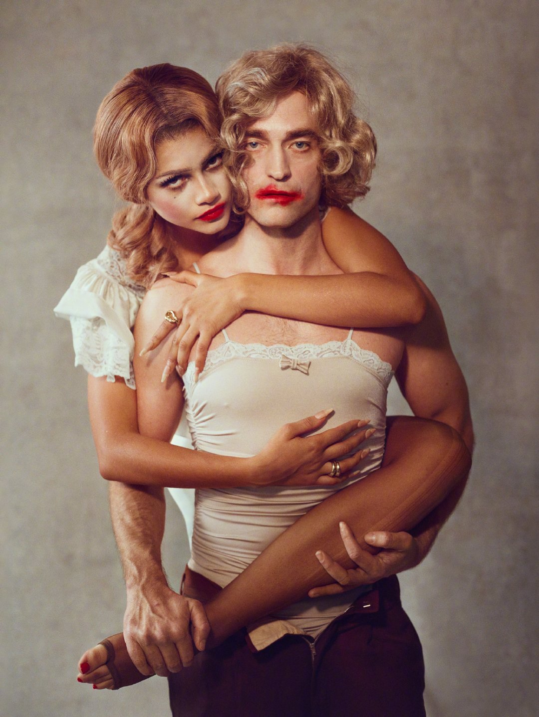 罗伯特·帕丁森，《Interview》新图汇总Rob与赞达亚主演的A24新片《爱