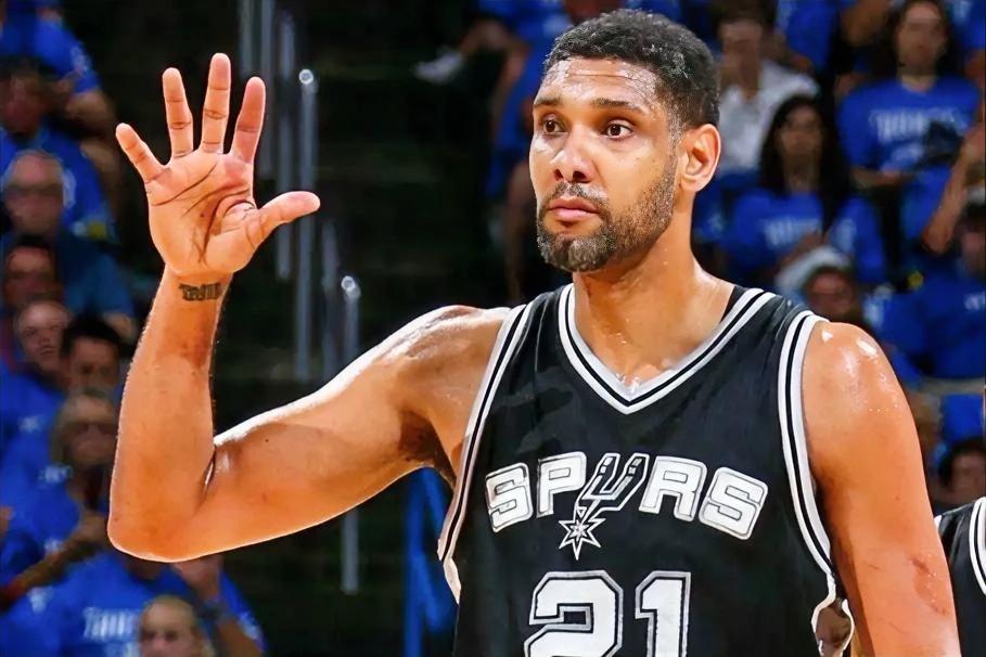 满打满算，NBA历史上真正能够称为“攻防一体”的球员，仅有以下这10位：

1、
