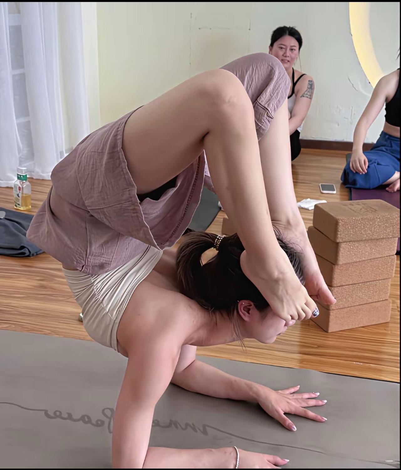 这样的身段每天瑜伽不会停吧？