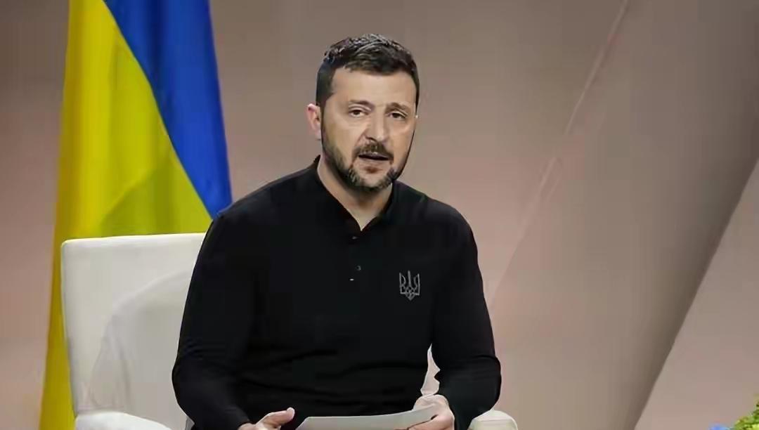 泽连斯基从西方宠儿到被极限施压，这出戏让人看清了什么叫“棋子命运”！他最新承诺选