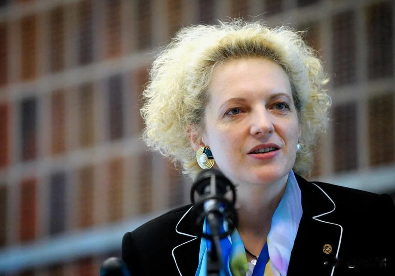 尽力了：立陶宛拟向乌克兰派遣150名军人
 
立陶宛总统外交政策首席顾问阿斯塔·