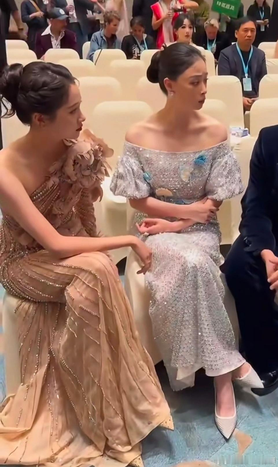 蒋欣宣传关晓彤新剧蒋欣说我的晴也如此耀眼关晓彤李昀锐耀眼换头像 蒋欣一句“我的晴
