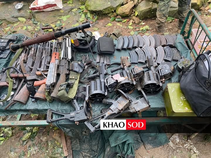 泰国柬埔寨交火泰军展示夺占柬埔寨在Phu Makkhuea mountain的据