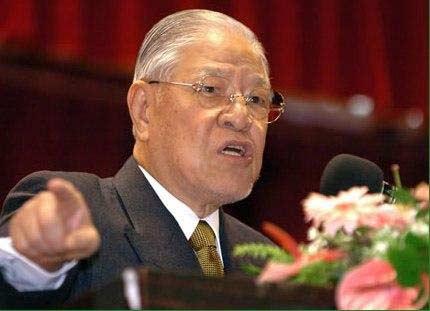 最大的台独分子，再也藏不住尾巴，终于露出来了肮脏的脑袋！原来，最大的台独分子不都