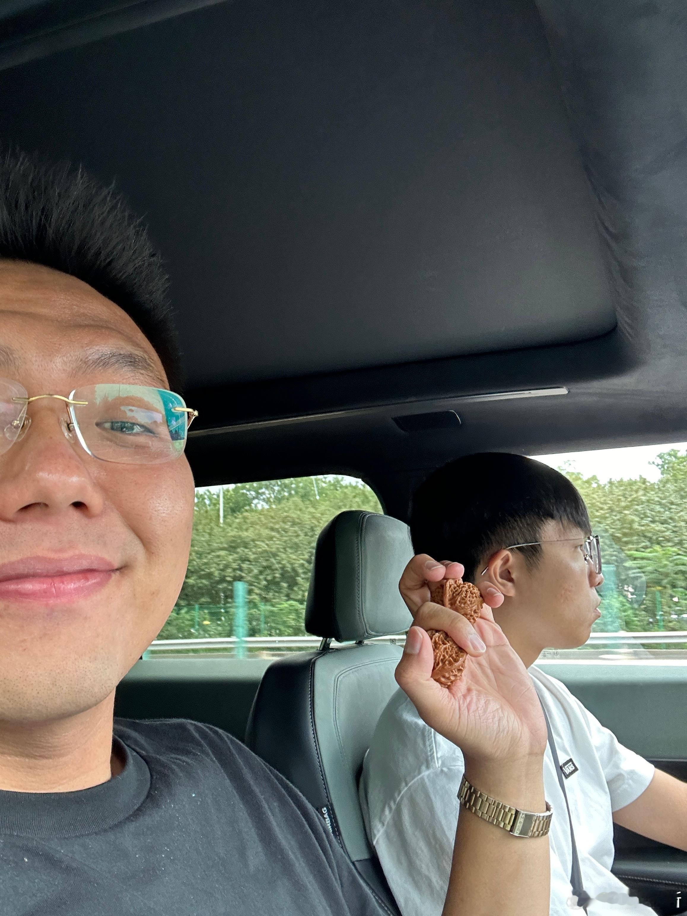 出门搬砖喽北京这两天可够热的🥵 北京