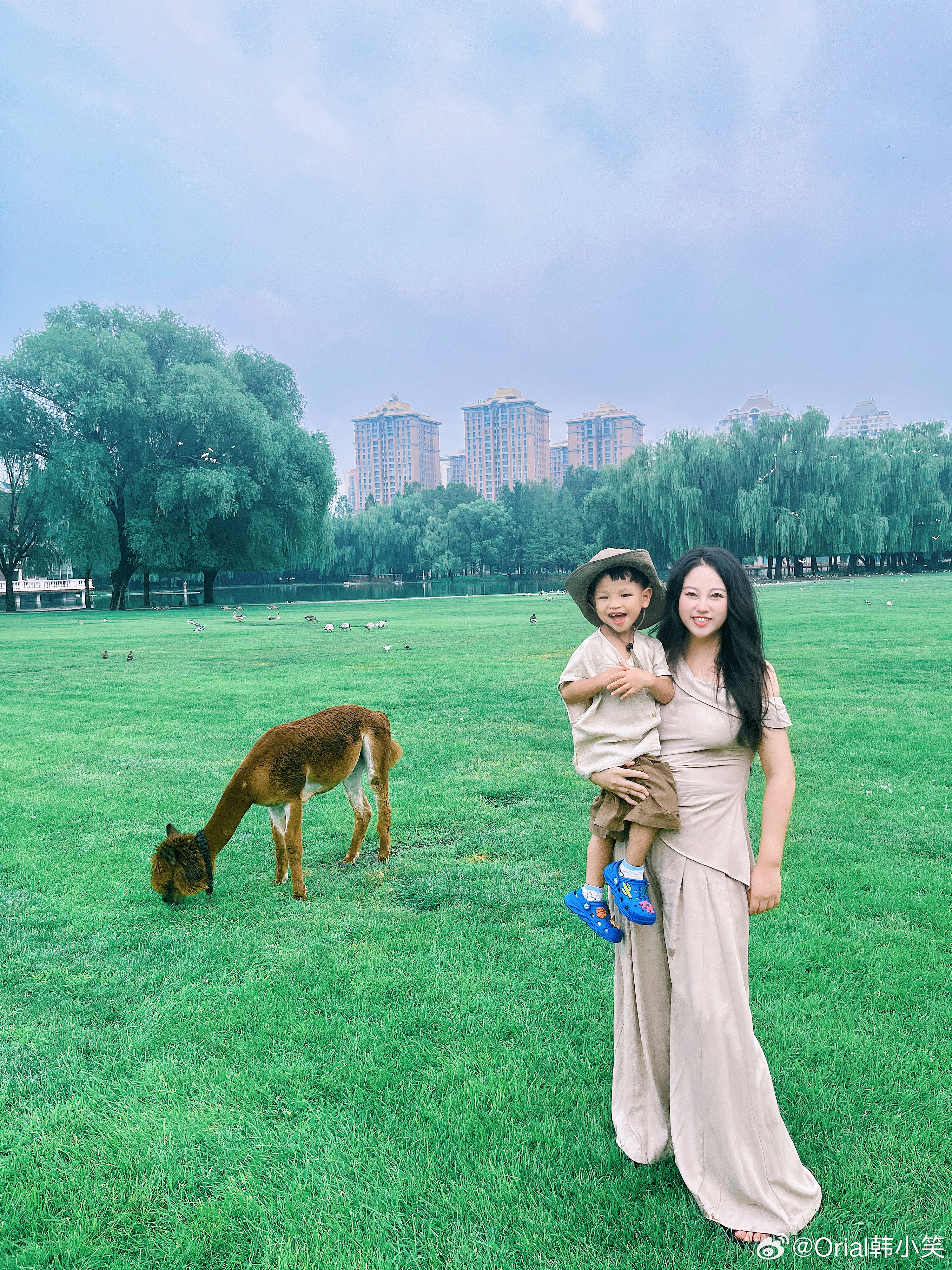 小嗯仔成长记萌娃养成记 31岁精致妈妈&2岁崽的治愈日常🦙浪漫的年纪，怎么能活