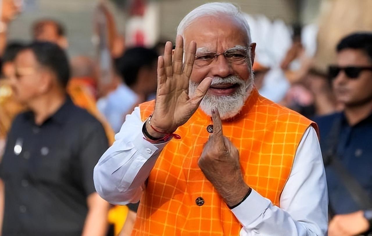 有人知道吗？电影《三傻大闹宝莱坞》里兰彻的原型，居然被印度政府关了 170 天！