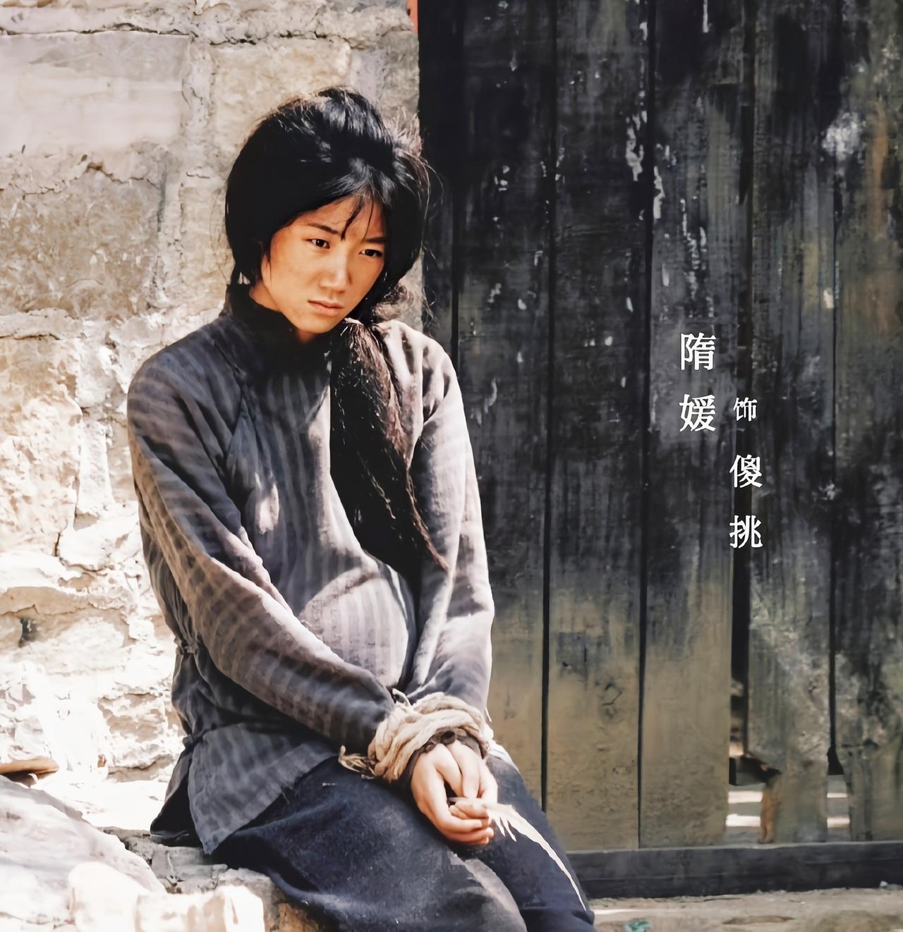 最后也没明白傻挑的孩子到底是谁的？
前两天终于把《生万物》最后两集看完了，感觉傻