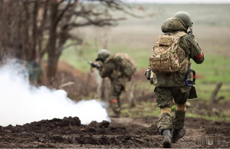 俄东部战役集群一周内解放五座定居点


国防部称，突击部队已控制敌方一处大型加固