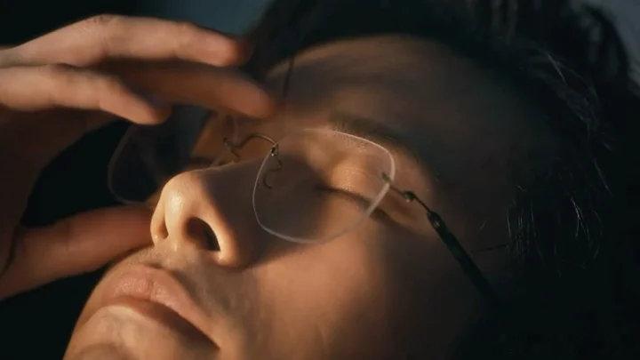 易烊千玺落子无悔易烊千玺这个看垃圾的眼神 易烊千玺这个看垃圾的眼神易烊千玺熟男味