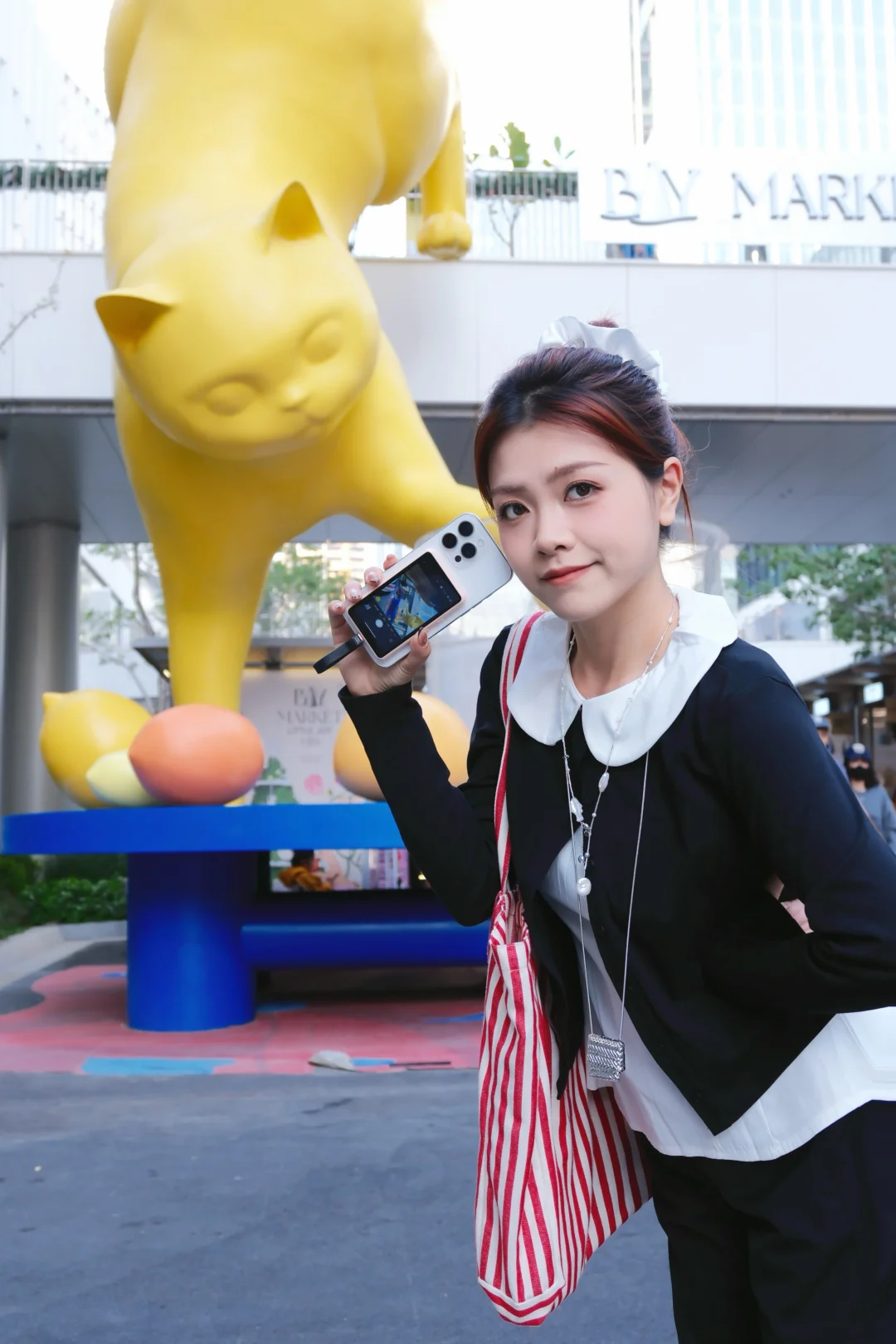 拍照不求人？！我愿称之为zui实用的探店搭子