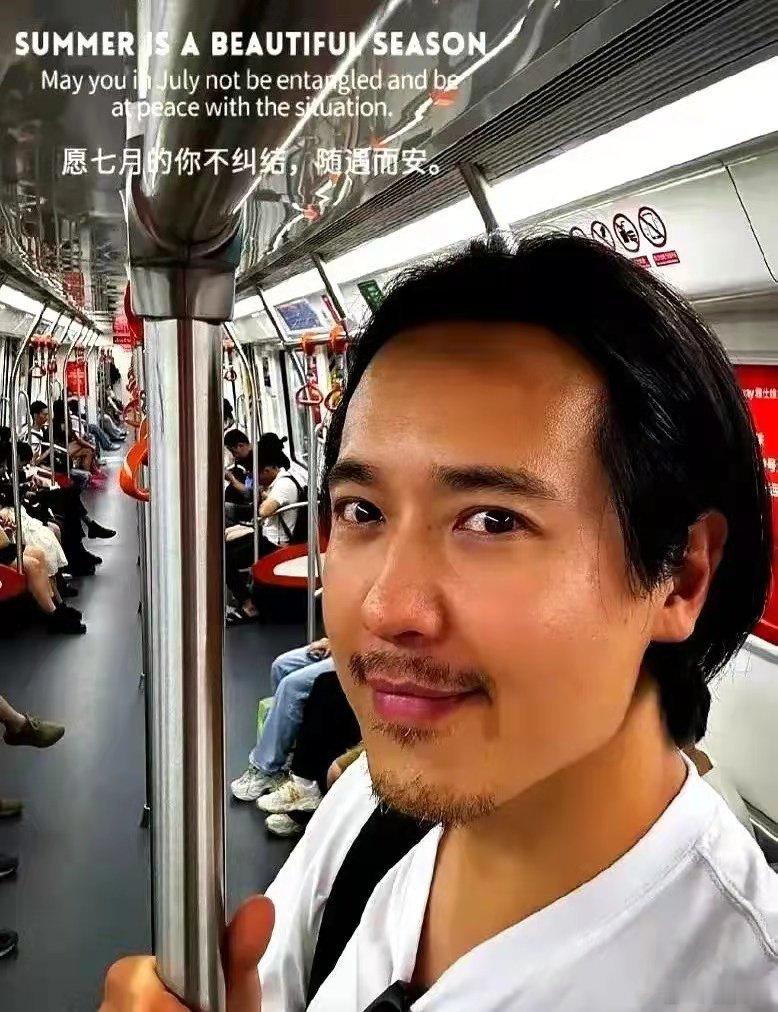 高云翔现状曝光，改名字日子惨淡，董璇一再提及，显然在消费前任！ ​​​