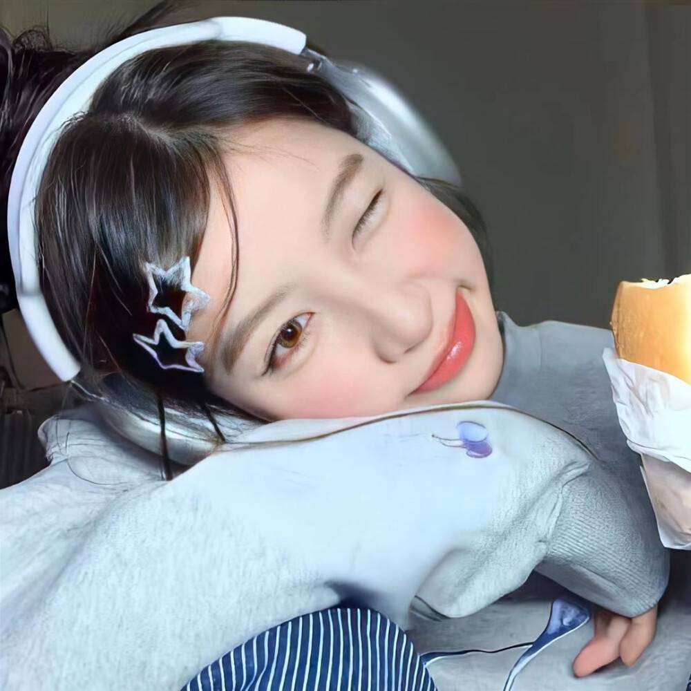 你是不是也是这样，有时像患了忧郁症一样，会突然心情不好，偶尔像患了自闭症似的 ，