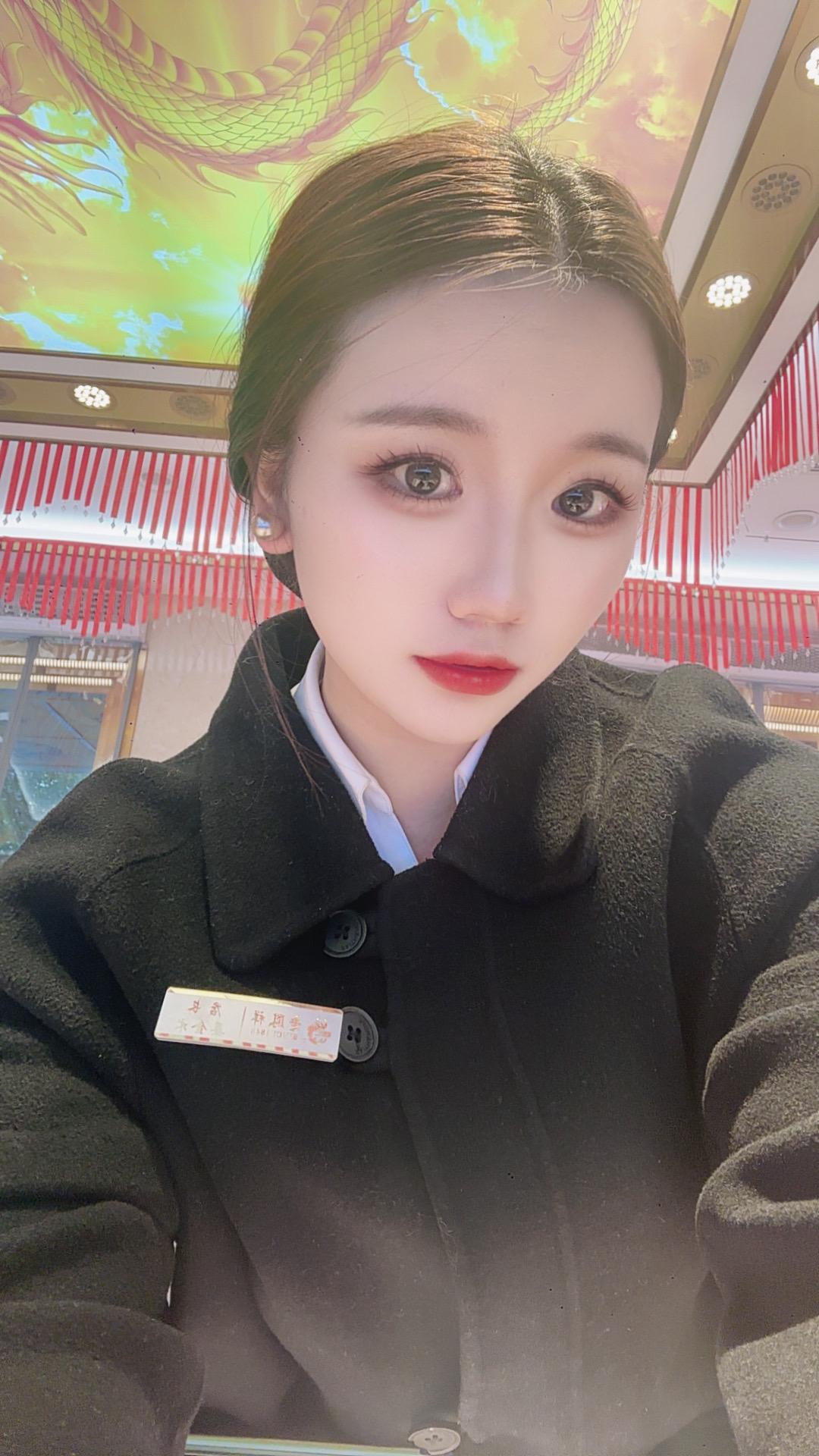 慢慢理解世界，慢慢更新自己，只要我愿意，我就有千万种样子