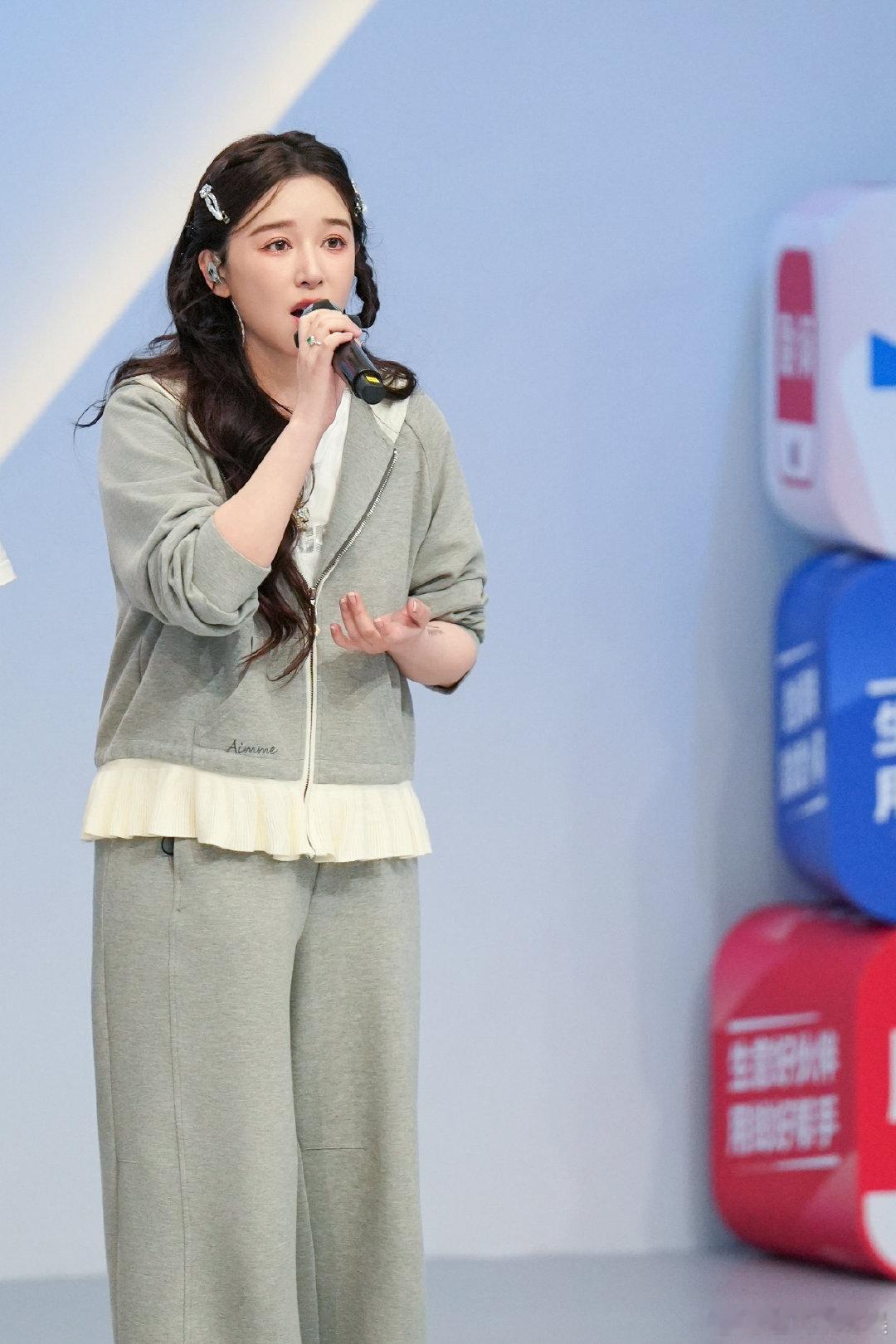 阚清子老公是她的榜一大哥 原来爱情最美好的模样，就是我喜欢的人恰好也一直坚定地支