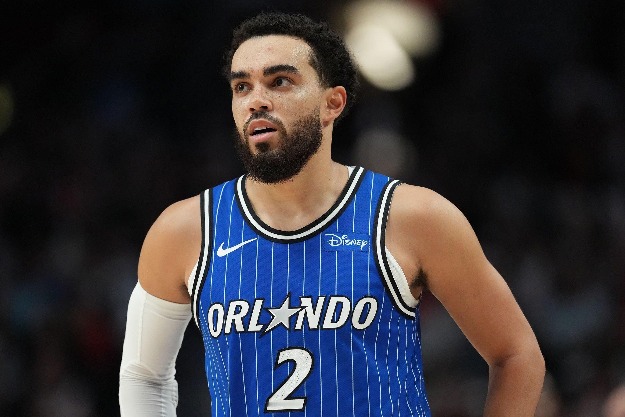 魔术正在兜售泰厄斯·琼斯价值700万美元的到期合同，以便为球队阵容进行必要的补充