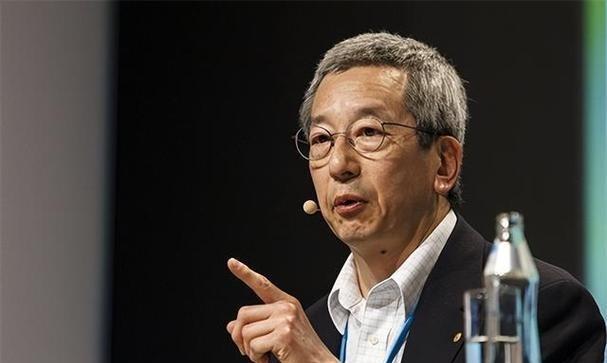 “我是美国人，绝不是中国的科学家！”谁能相信，这居然是钱学森的侄子钱永健，在获得