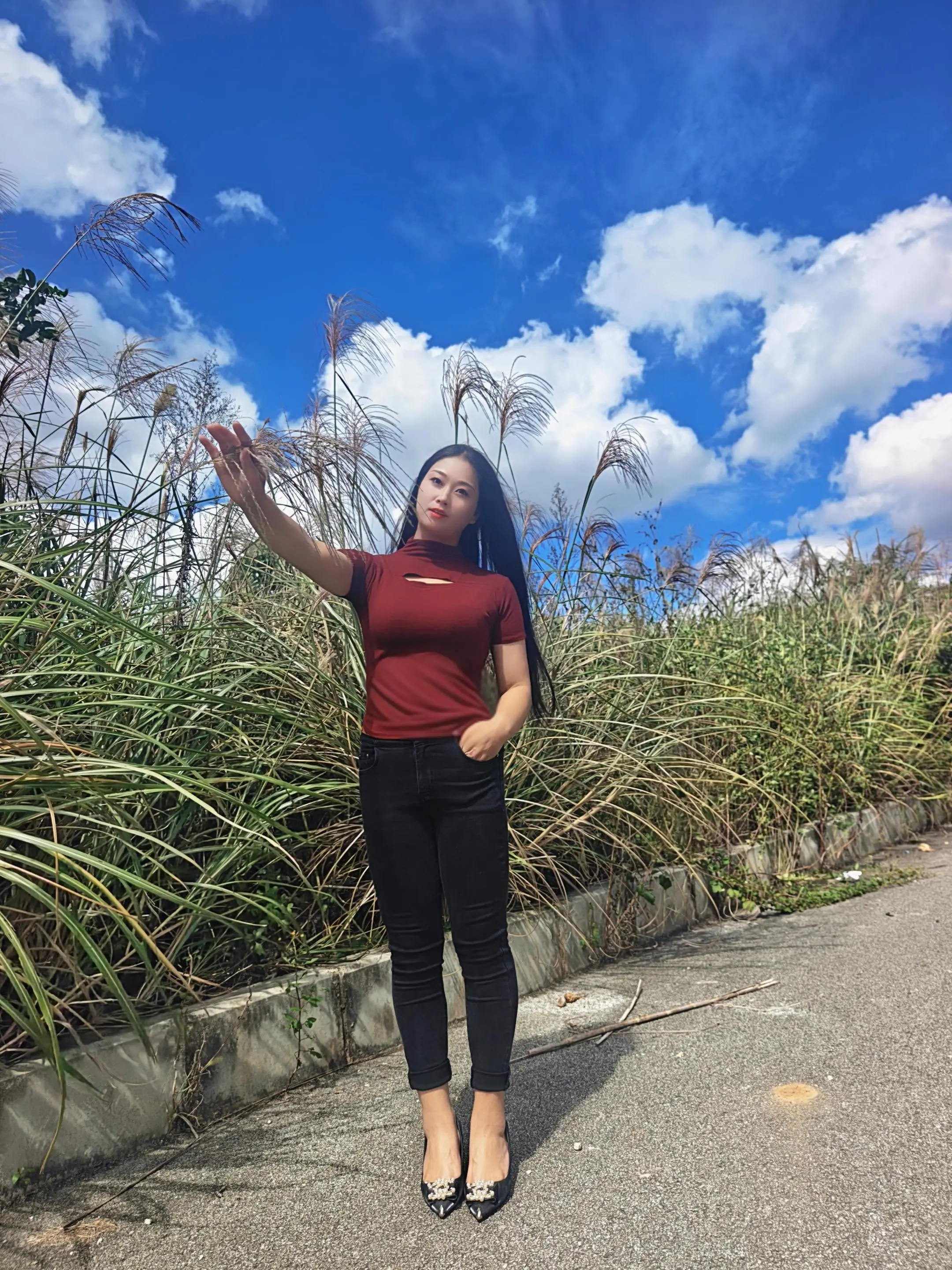 不管我有没有本事，只要不靠你吃饭，就是我的本事，不管你看不看得起我，只...