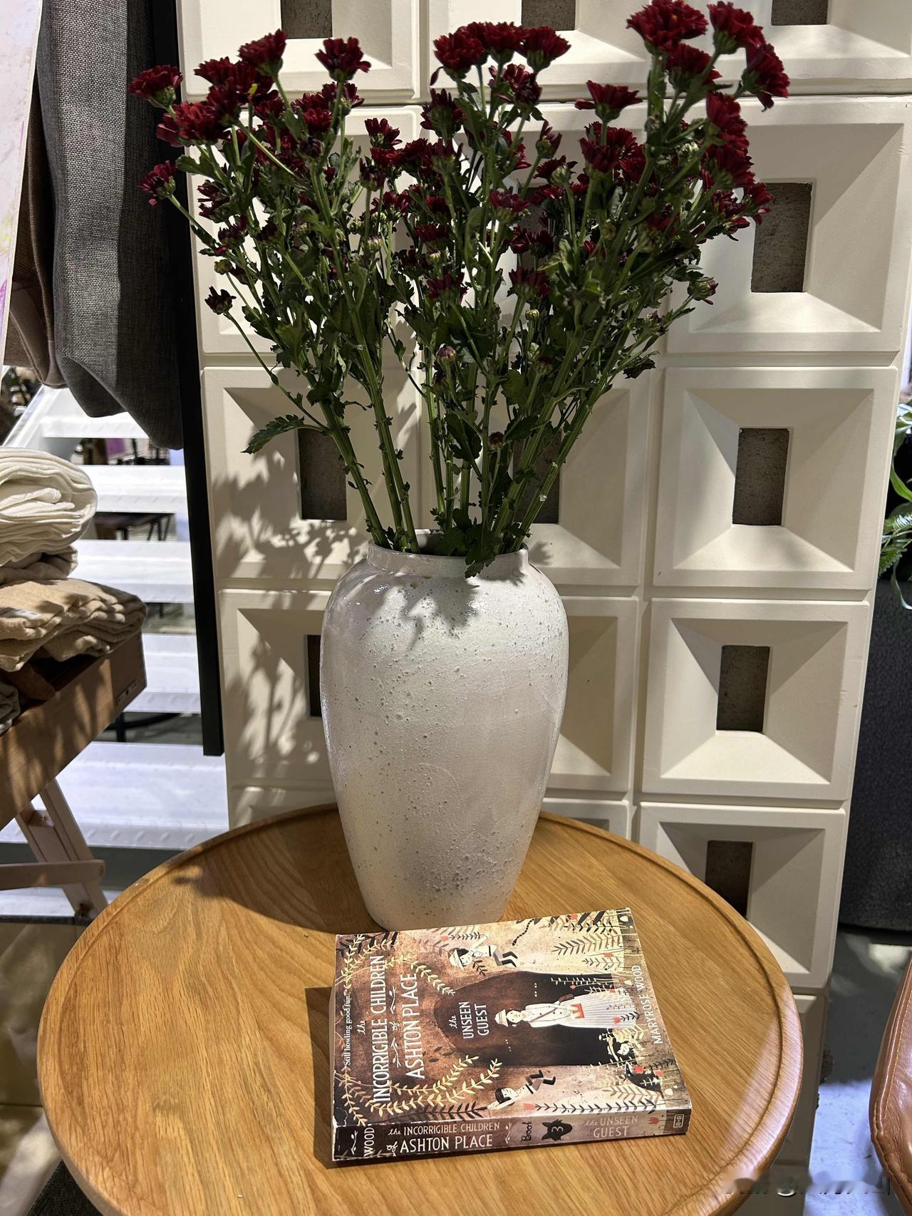 曾几何时，每晚七点是我的“写作攻坚战”。两小时的枯坐，换来的常是删删改改的几百字