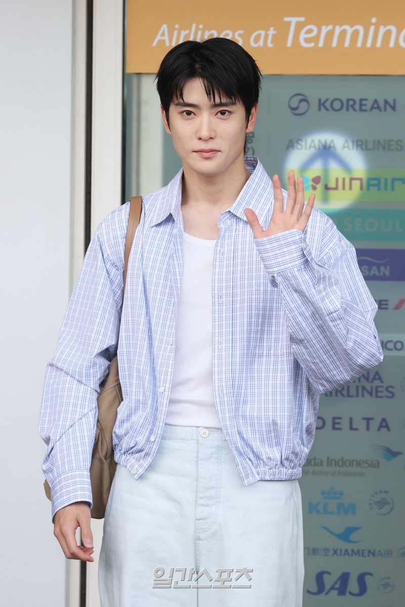 260619 ICN出发 新闻图郑在玹prada全球品牌代言人
