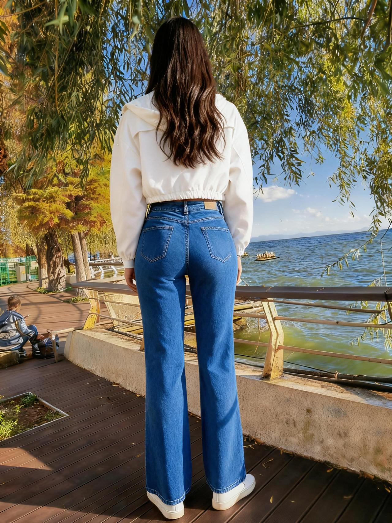 牛仔裤 滇池海埂公园 来昆明看浓缩的彩云之南 牛仔裤搭配 背影小姐姐