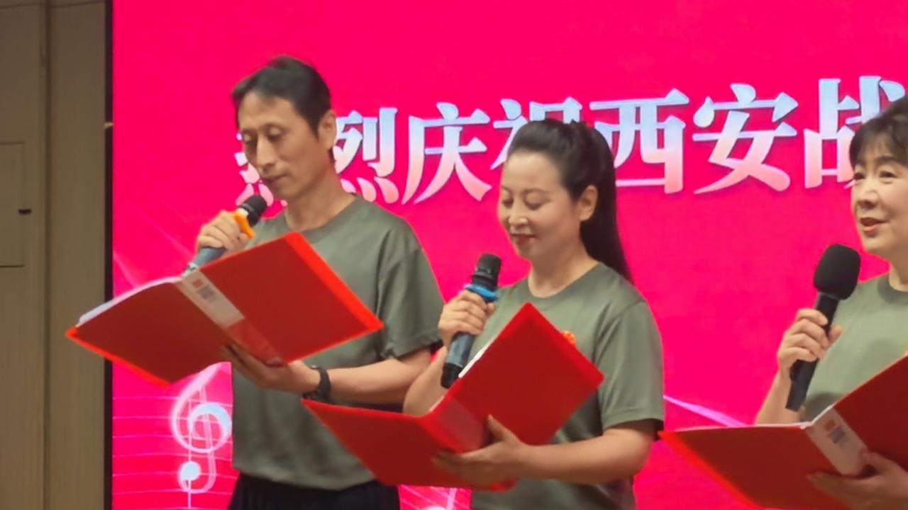 昨儿个在西安东方酒店，算是叫咱开了眼。战鼓艺术团整十岁生日，那场面，真叫一个“攒