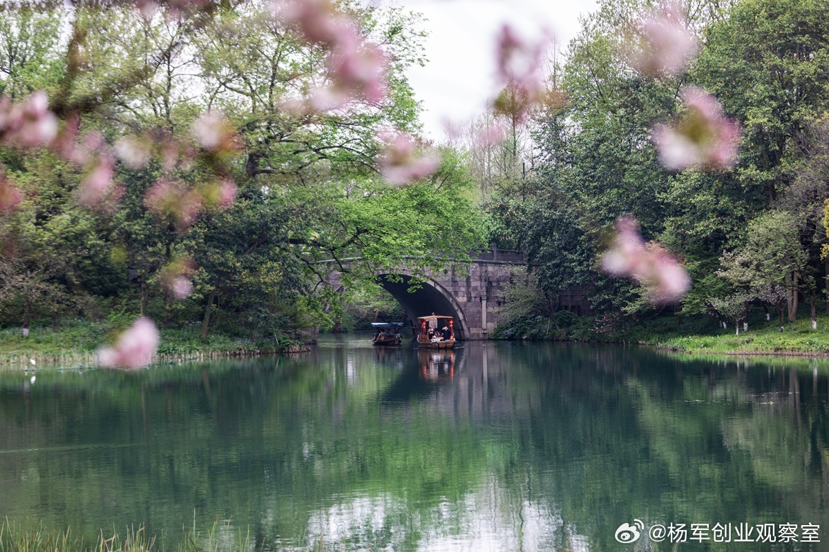 【员工持股计划：认清“三种属性、两条路径”是关键】员工持股计划（ESOP）是上市