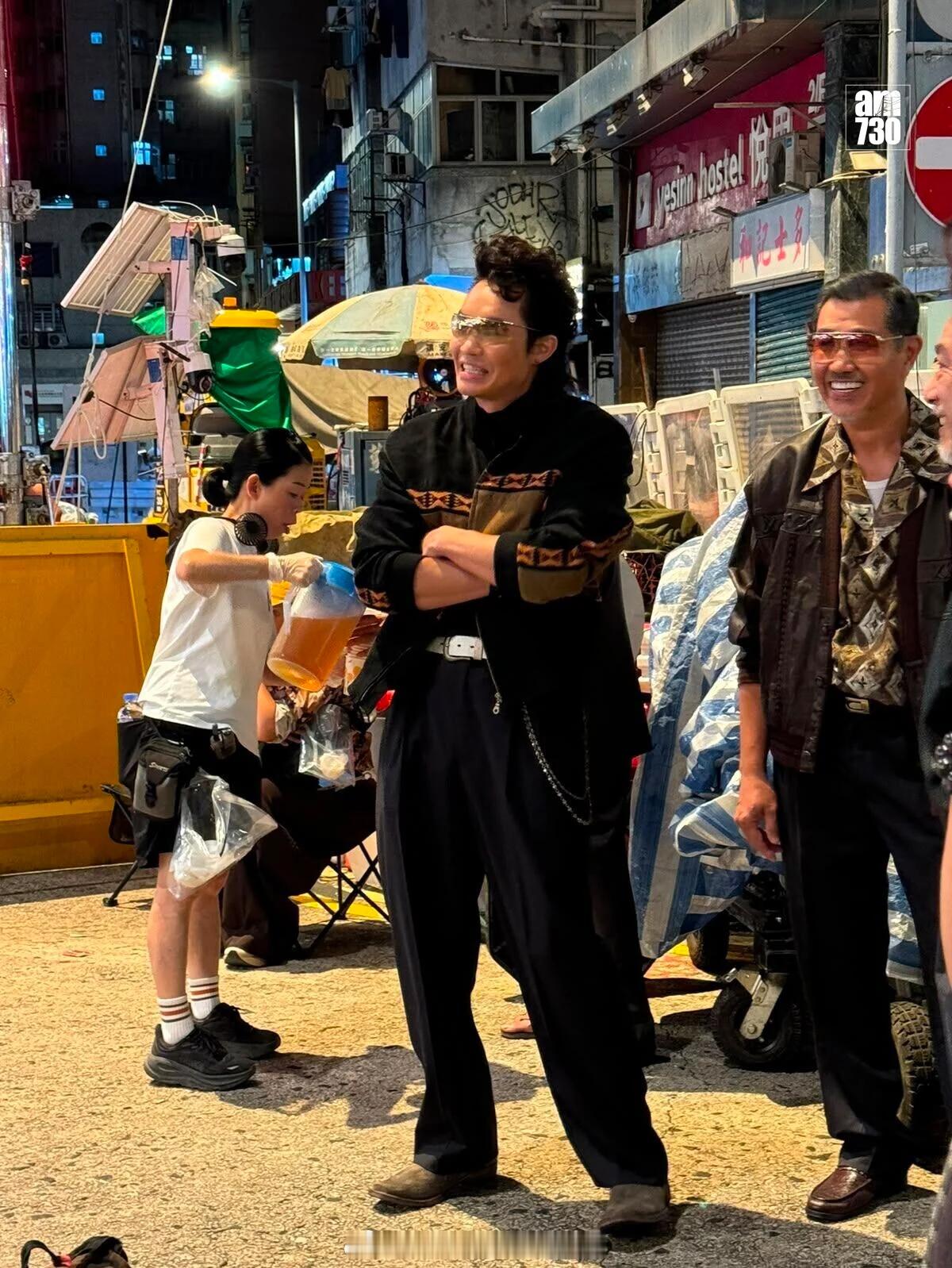 据港媒报道，郑保瑞执导动作片《九龙城寨之终章》今晚在香港庙街拍摄部分戏份，拍摄现