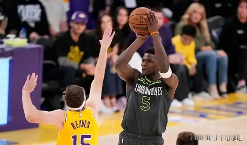 森林狼4-1战胜湖人晋级次轮，成为本赛季首支以下克上的球队

今日NBA季后赛，