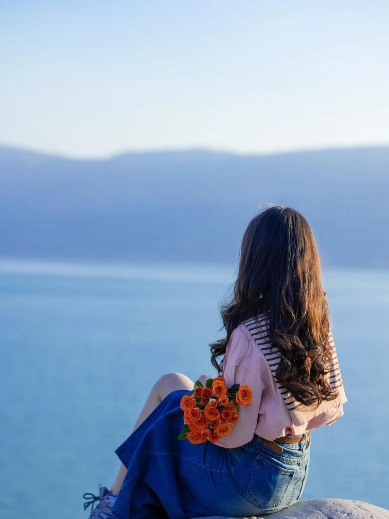 人际关系的清醒真相：不远不近，才是最好的距离
 
越活越懂一个理：人和人最好的关