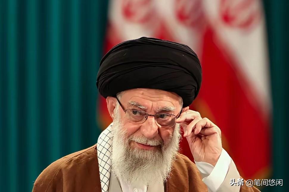 哈梅内伊一家被一窝端，这背后有太多的不可思议！
哈梅内伊死的憋屈吗？或许他已经很