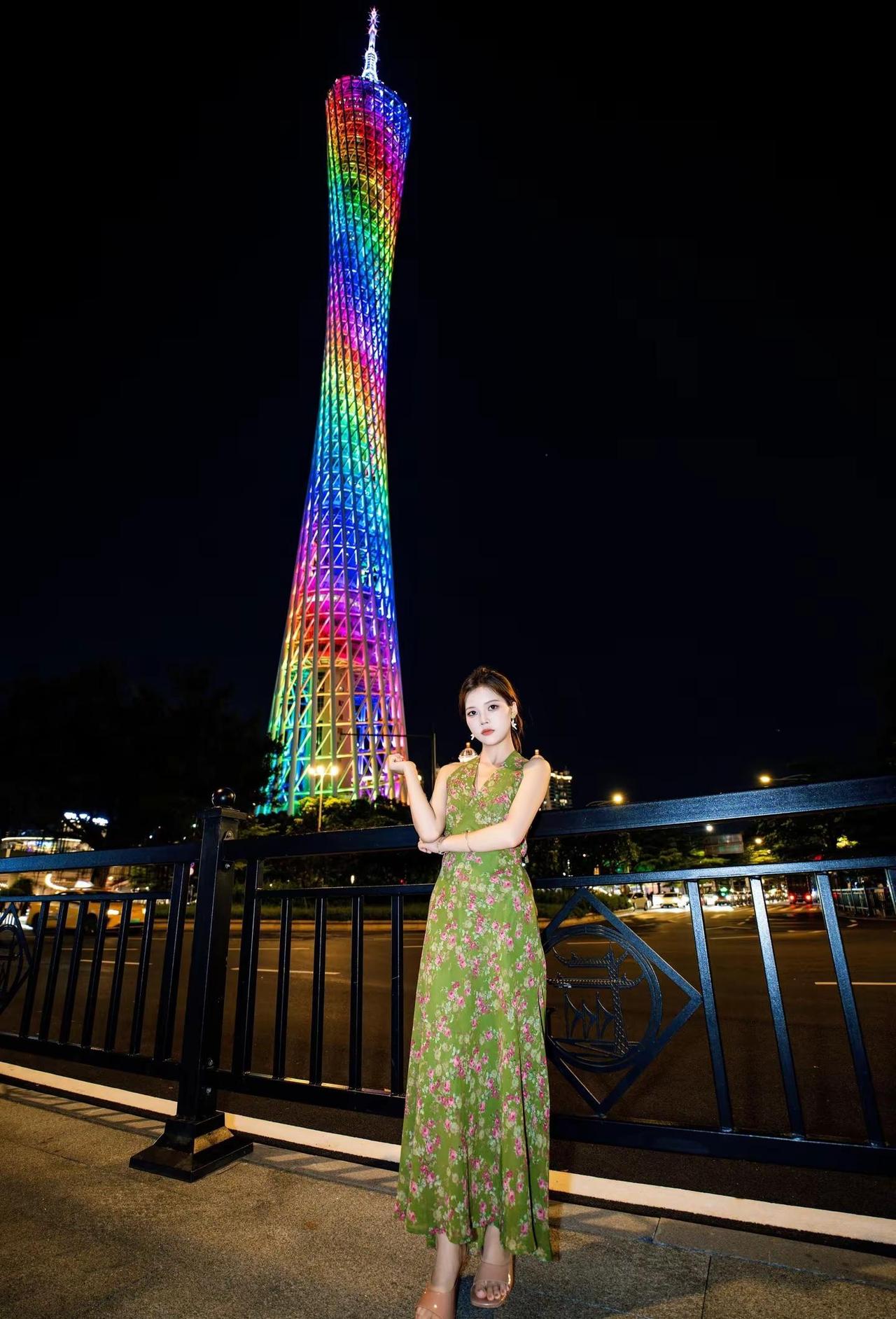 来广州塔可以来这里拍。广州塔 广州塔小蛮腰 广州塔夜景广州塔拍照机位