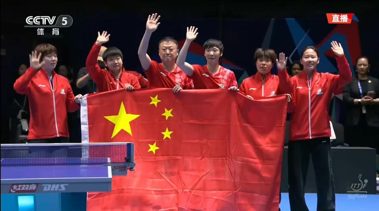 国乒女团太牛了！
孙颖莎两局3-0拿下两分，为比赛胜利奠定基础，

在王曼昱第一