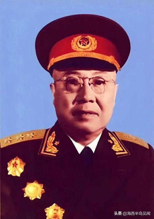 他是开国上将。是黄安61位开国将军中，唯一一位考入黄埔军校的将领。28岁历任江西