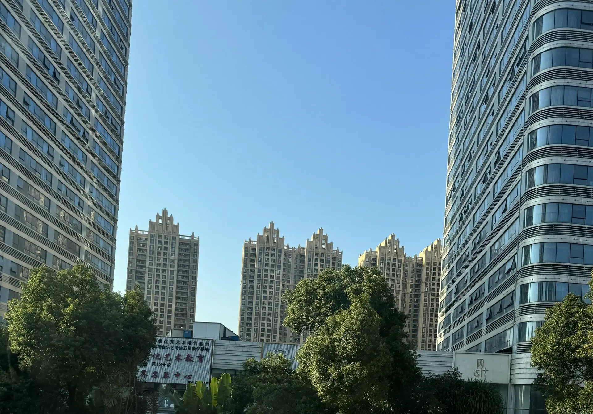 《沉溺于你》by郁满星  清婉内敛×桀骜深情。男主句句嘴硬!身体却很诚...
