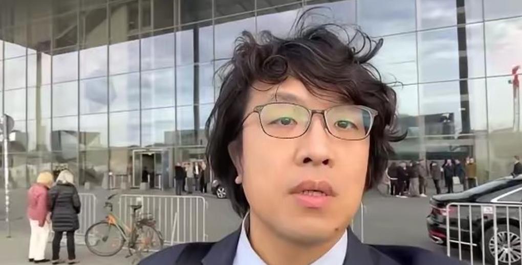 “黑熊” 成狗熊！

沈伯洋这 “台独” 分子也太嚣张了！被大陆限制出境，居然还