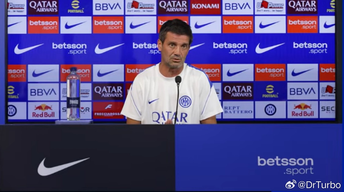 瓜罗刚刚又更新了一版Martinez; Pavard, Akanji, Bast