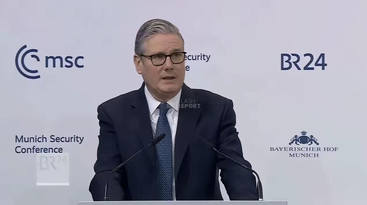 斯塔默在2026年慕尼黑安全会议上呼吁欧洲“自力更生”，构建“更加欧洲化的北约”