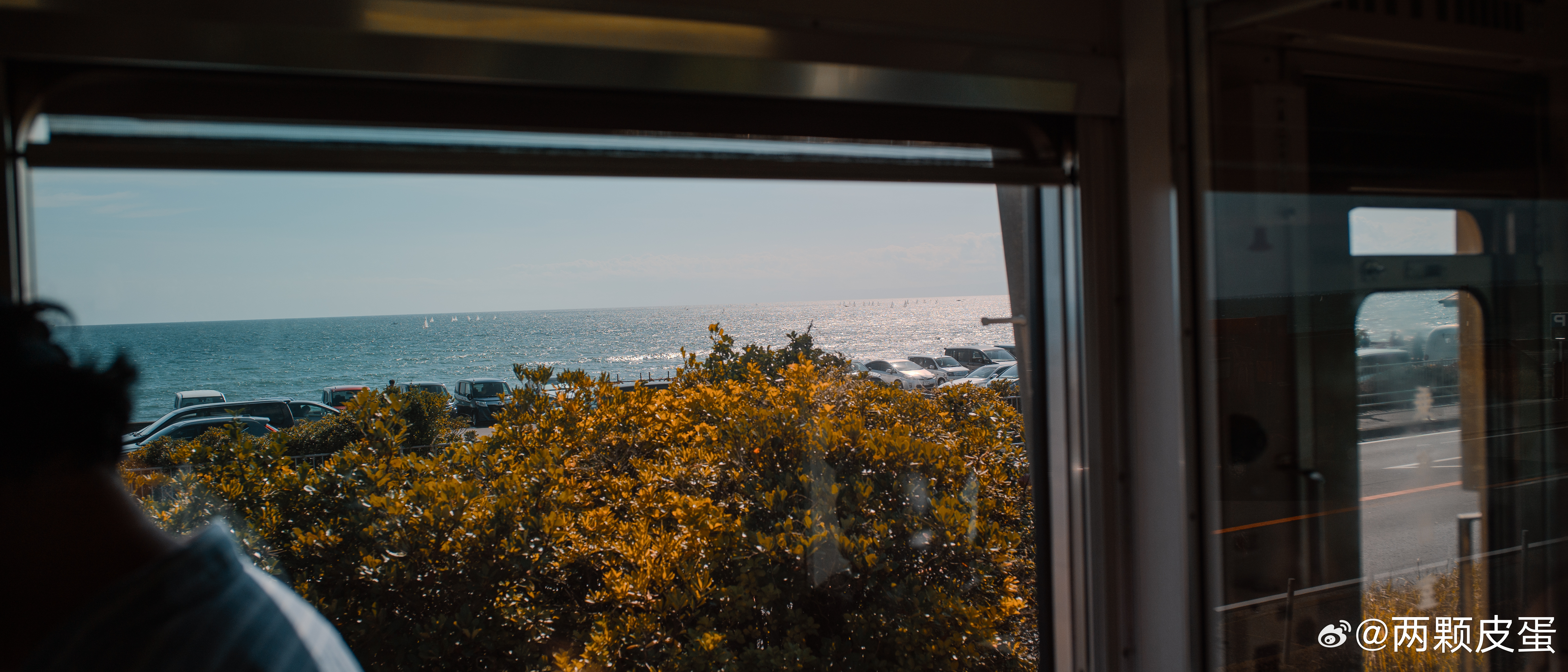 OPPO 明确不行，上传微博显示格式错误，拿 iPhone 再试试，用 Adob