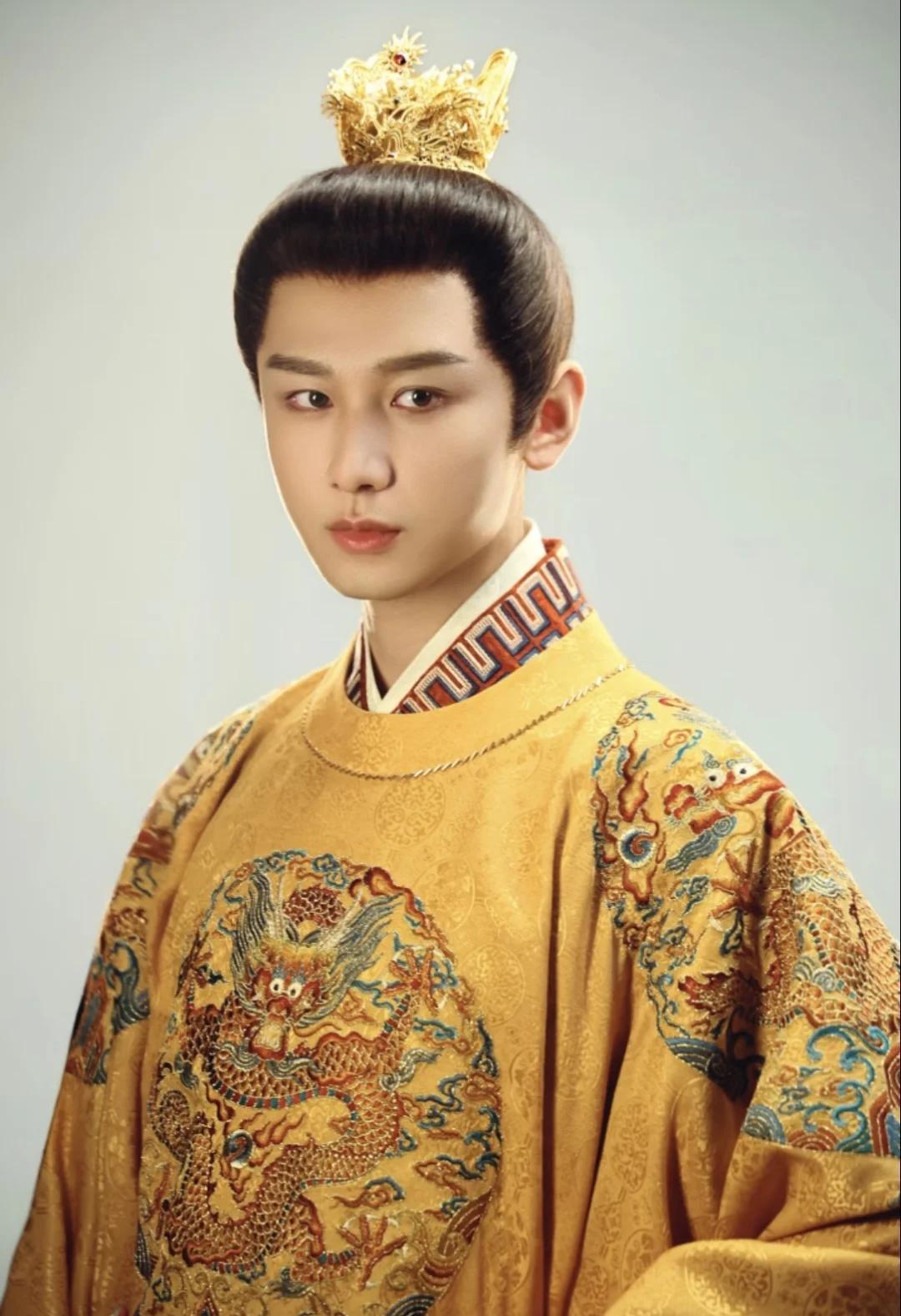 期待两京十五日
成毅 两京十五日