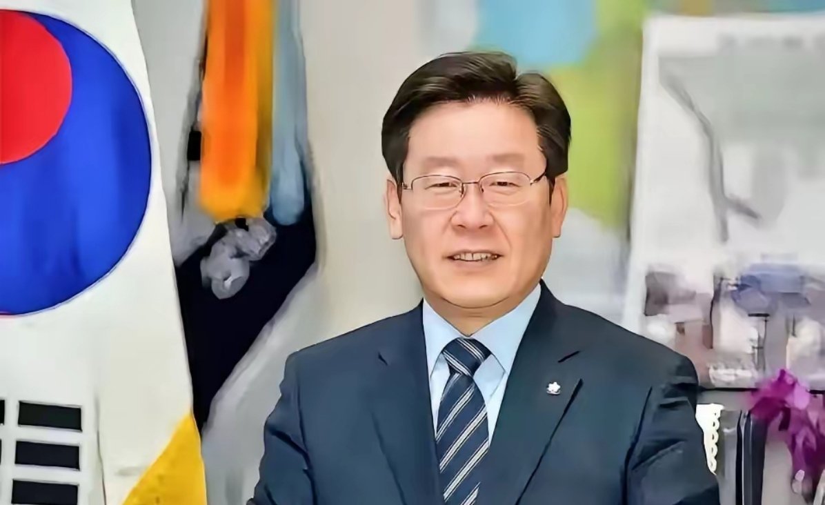 韩国派遣研究组来到中国，专门学习咱们的自动驾驶技术和政策。 