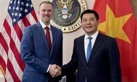 美越贸易协议眼看就要落地，越南这是下定决心，要替美国堵住中国商品进入美国市场的通