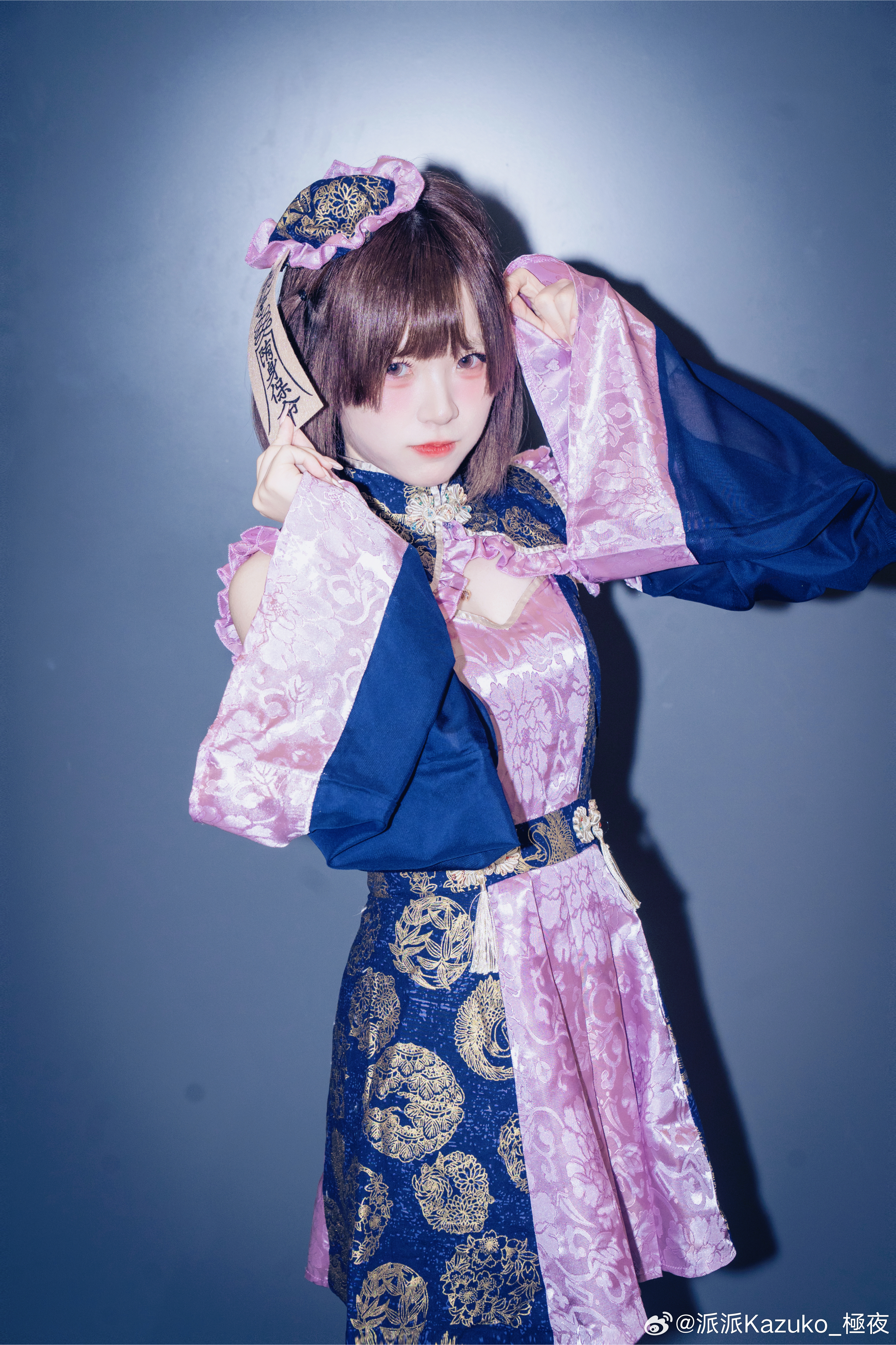 派派kazuko派派Kazuko 夜をループ 这个时间适合派派👻出没… 