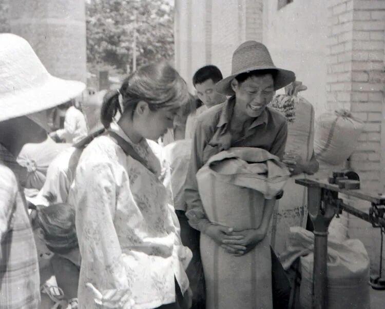 为什么当代人普遍感受不到幸福呢?身在福中不知福，说这话的人，大多没有体验过苦日子