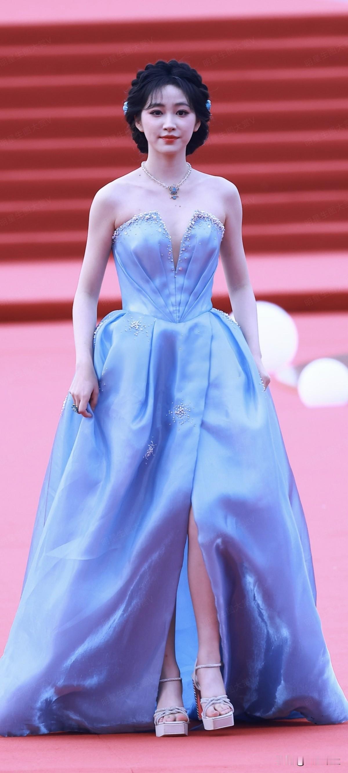 娱乐圈中自带仙气的女演员有哪些杨肸子文荣奖红毯