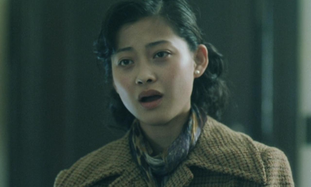 《红色恋人》：当革命先烈被拍成为爱痴狂的“恋爱脑”
你让他写长征，他只会写爱上一